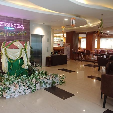 Manise Hotel Ambon Eksteriør bilde
