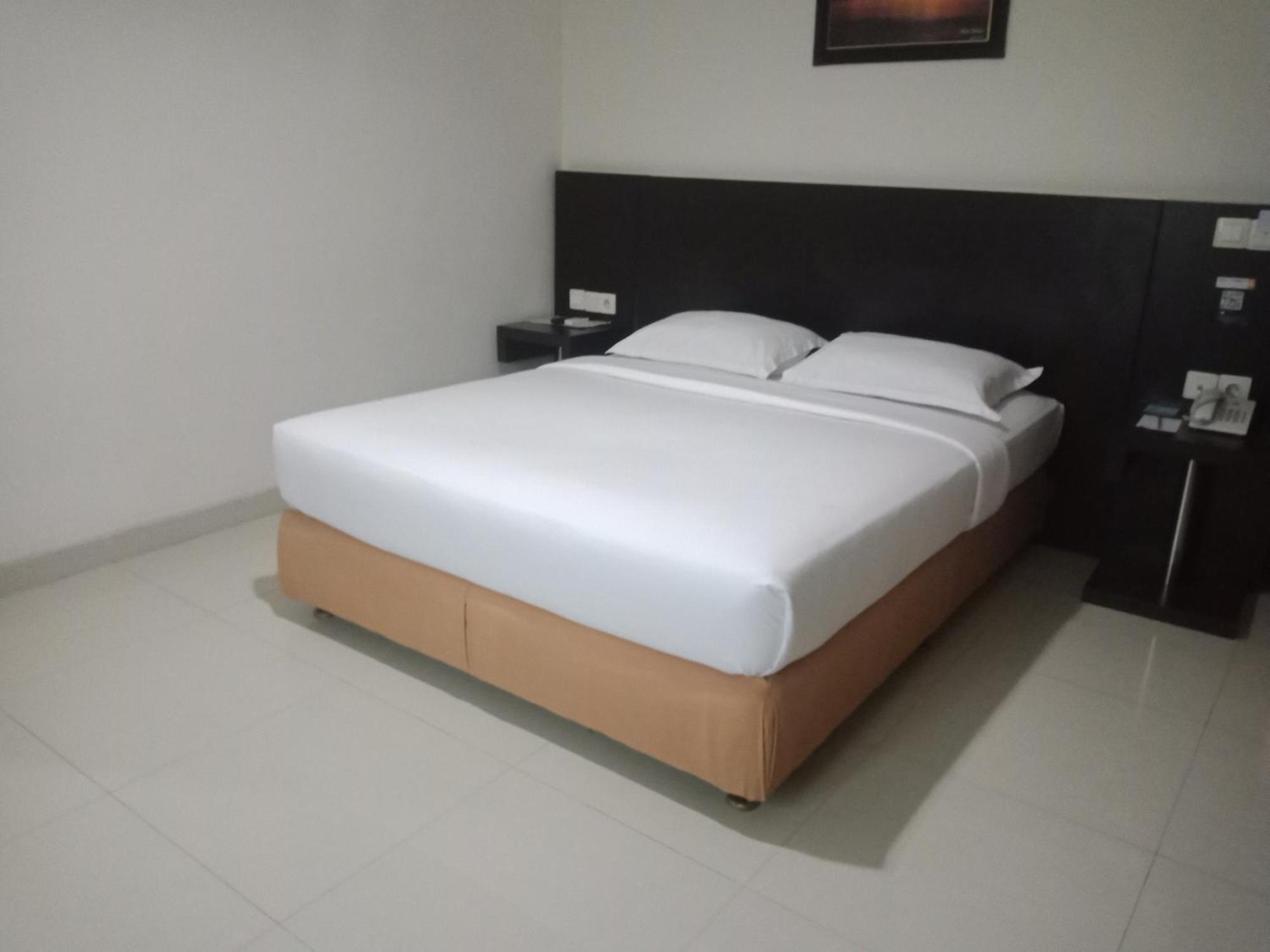 Manise Hotel Ambon Eksteriør bilde