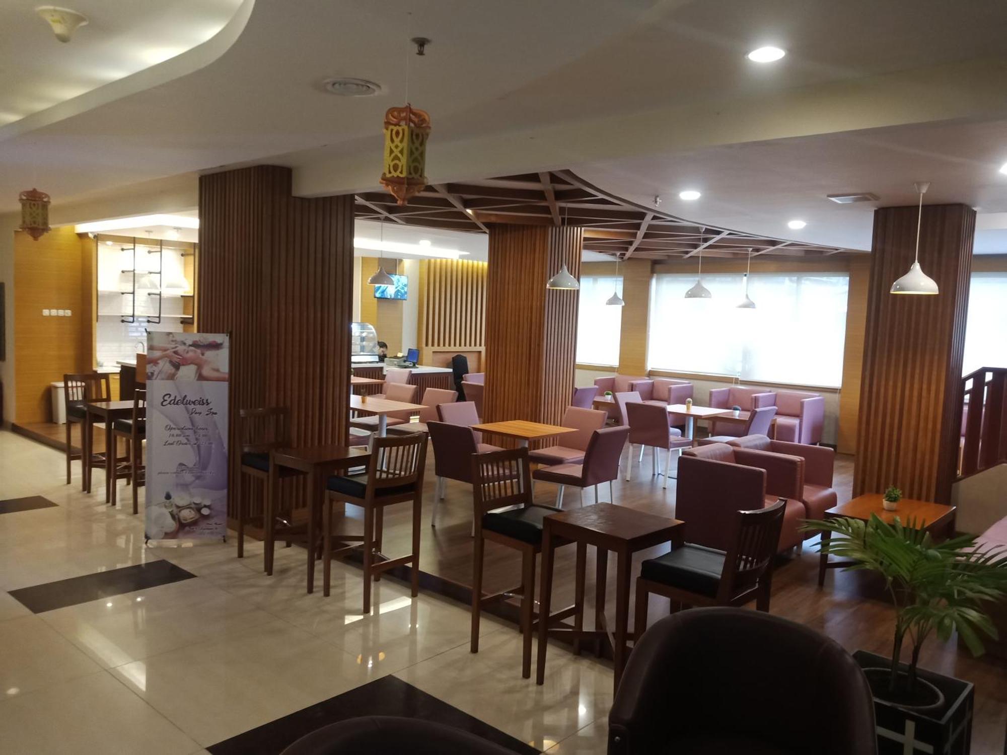 Manise Hotel Ambon Eksteriør bilde
