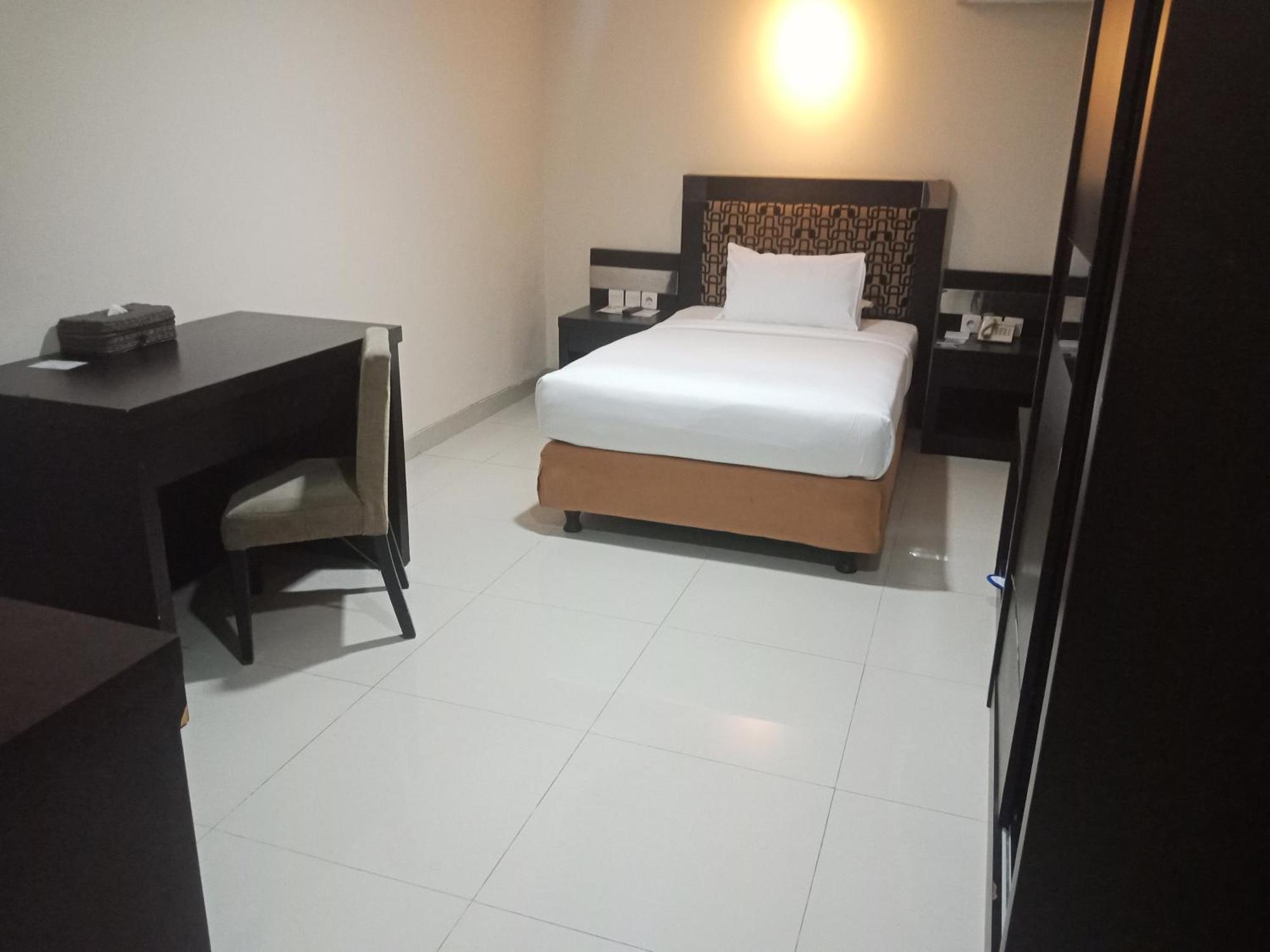 Manise Hotel Ambon Eksteriør bilde