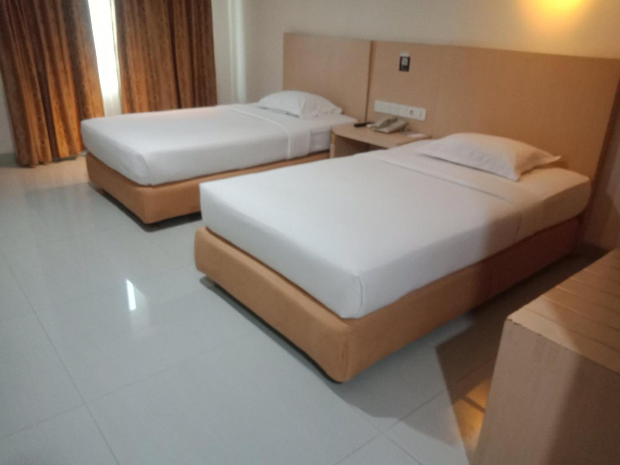 Manise Hotel Ambon Eksteriør bilde