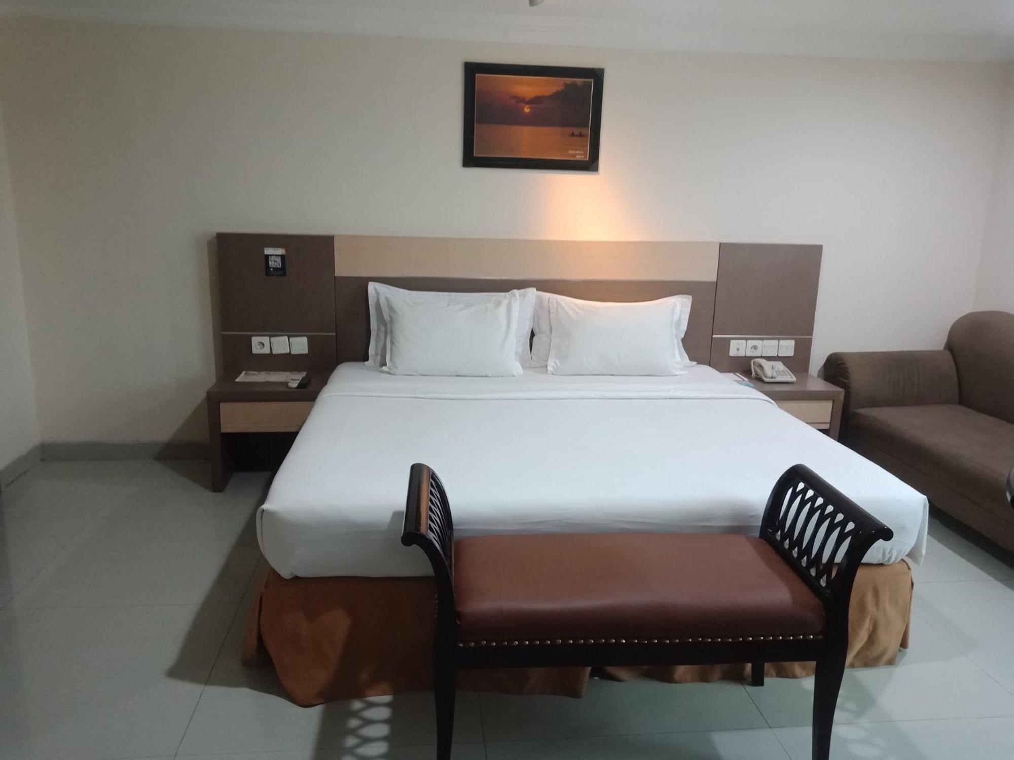 Manise Hotel Ambon Eksteriør bilde