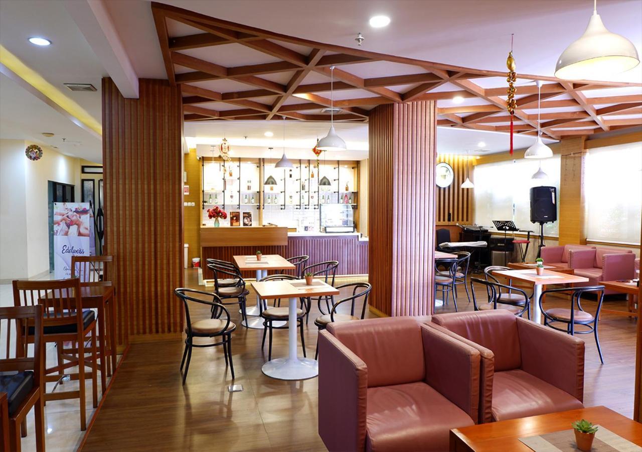 Manise Hotel Ambon Eksteriør bilde